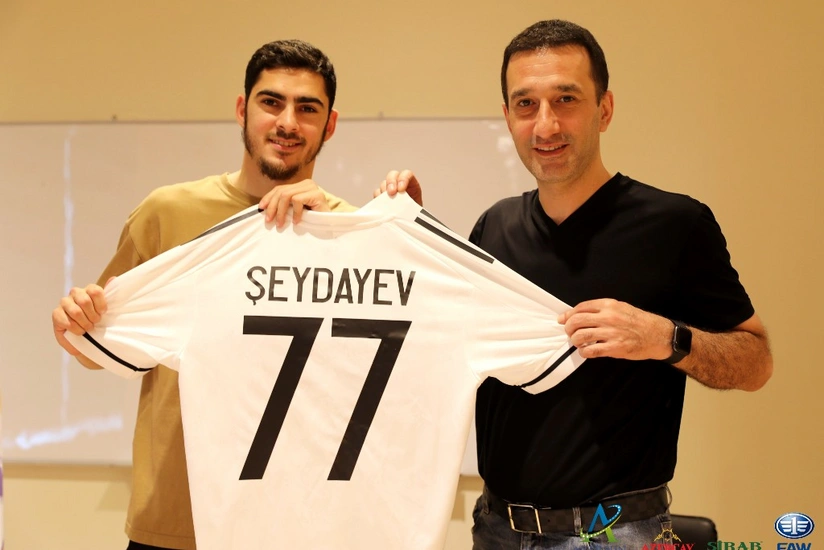 Qarabağ yeni transferini açıqladı