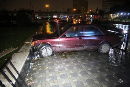 Bakıda avtomobil yoldan çıxaraq piyadaları vurub, xəsarət alanlar var - YENİLƏNİB - FOTO - VİDEO