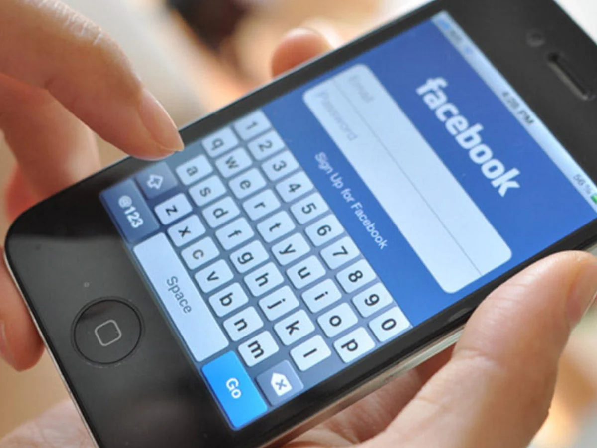 Azərbaycanda əhalinin 18%-i Facebook istifadəçisidir