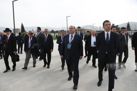 VII ADA Siyasi Forumunun ilk günü başa çatıb - YENİLƏNİB-3