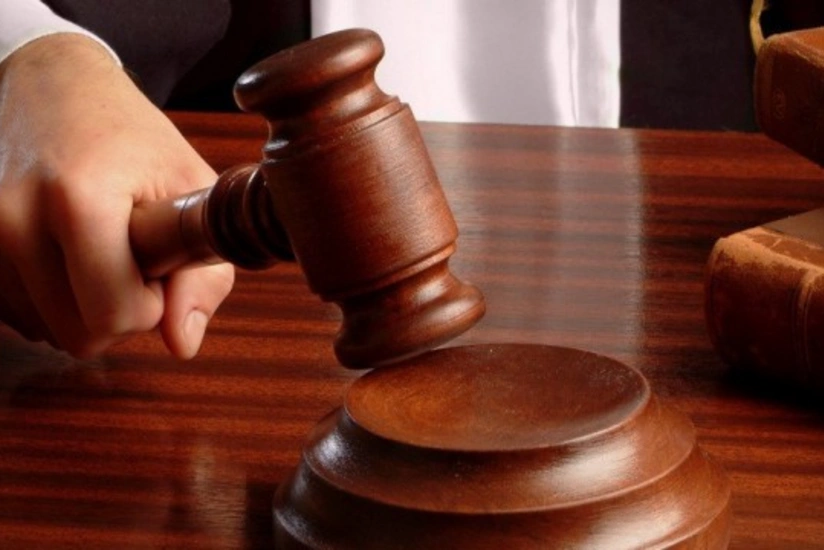 В Азербайджане нескольким судьям вынесли предупреждение