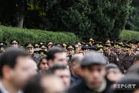 Azerbaijan commemorates national leader Heydar Aliyev - PHOTO REPORT