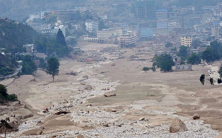 Nepal landslides sweep two buses into river, 65 passengers missing