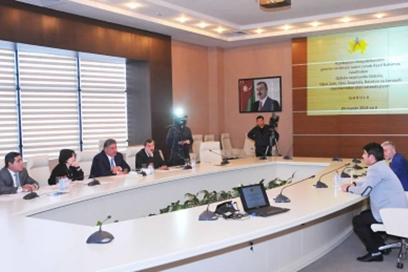 Nazir Azad Rəhimov Qəbələdə vətəndaşları qəbul edib