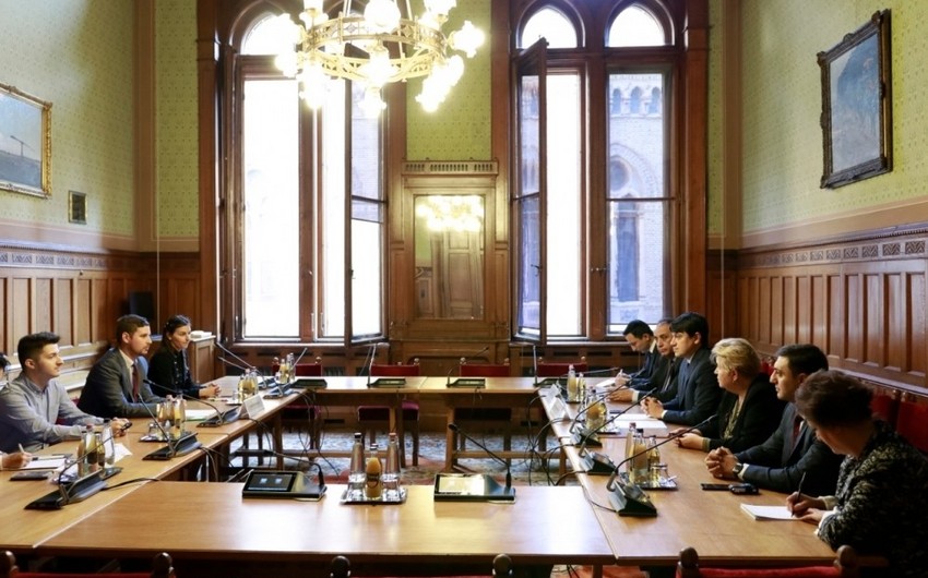 Dövlət Komitəsinin nümayəndə heyəti Macarıstanda görüşlərə başlayıb