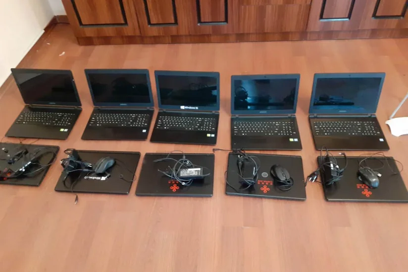 Gəncədə universitetdən oğurluq edən tələbələr saxlanılıblar - FOTO