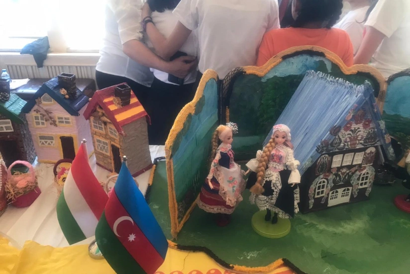 В Баку открылась выставка Вышеградской группы