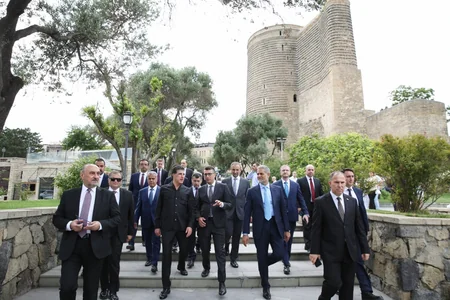 İraq Kürdüstan Regionunun başçısı İçərişəhərlə tanış olub