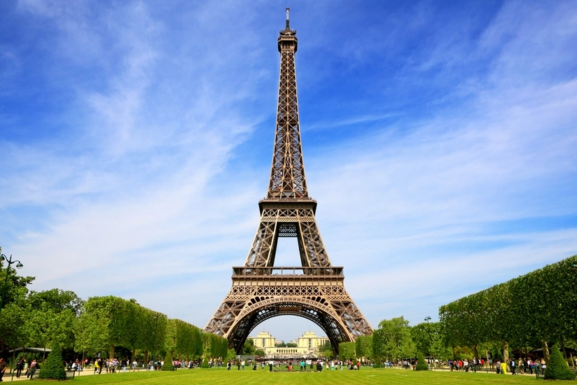 Date of Eiffel Tower’s opening for visitors revealed