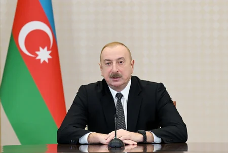 İlham Əliyev təyyarə qəzasında həlak olan ekipaj heyətinin ailə üzvləri və sağ qalan bələdçilərlə görüşüb - YENİLƏNİB