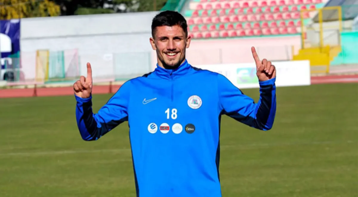 Azərbaycan millisinin futbolçusu Superliqa klubuna keçə bilər