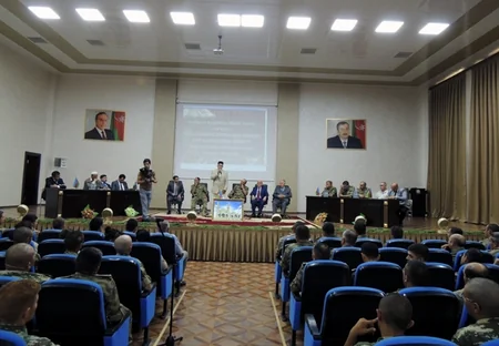 Silahlı Qüvvələrdə Milli-mənəvi dəyərlərə hörmət, dini radikalizmə nifrət! layihəsinə start verilib