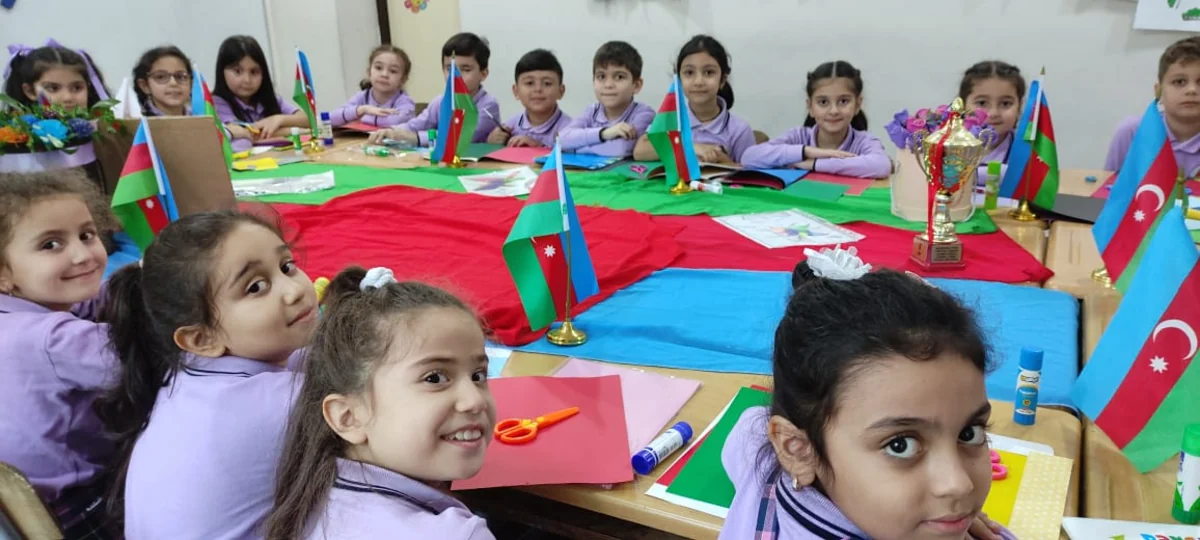 Sumqayıtda Zəfər Gülləri adlı fləşmob keçirilib