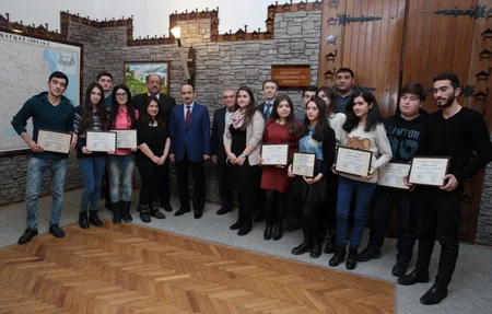 Əli Həsənov: “Dağlıq Qarabağ uğrunda Azərbaycan dövlətinin, Azərbaycan Prezidentinin yürütdüyü böyük siyasətə dəstək verməliyik”