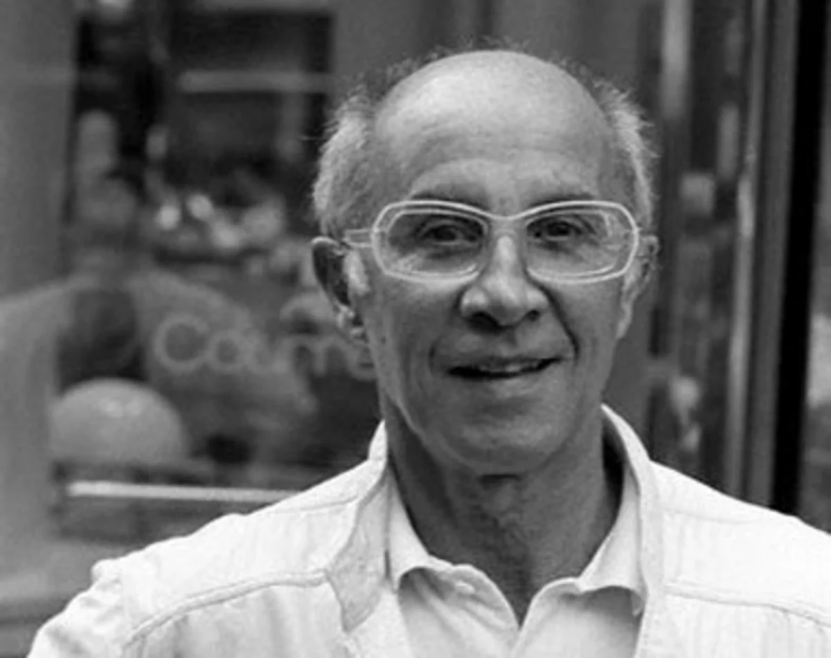 Mini ətəyin yaradıcısı vəfat edib