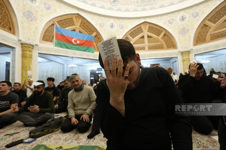Bakıda Qədr gecəsi keçirilir - FOTOREPORTAJ