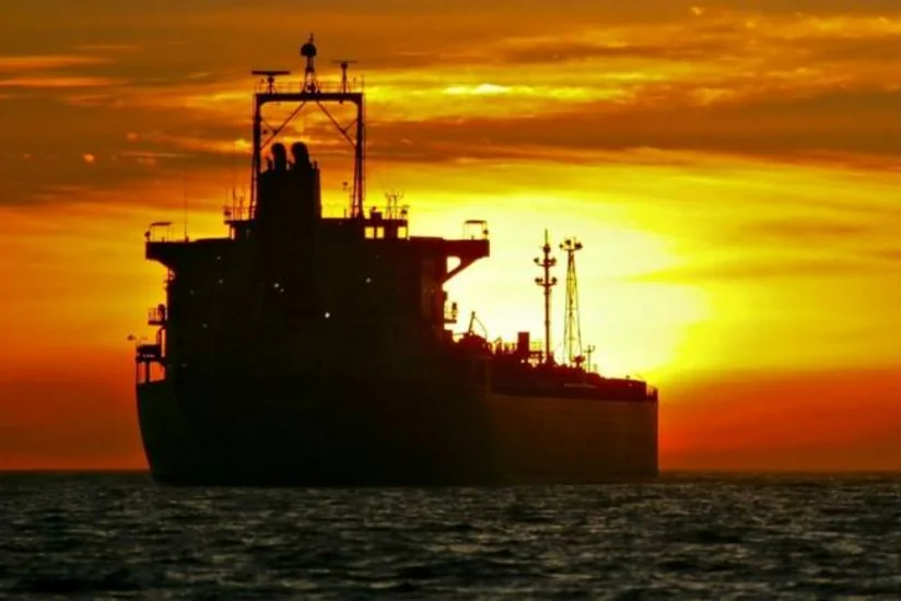 ВМС США: КСИР Ирана захватил нефтяной танкер под флагом Панамы в Ормузском проливе