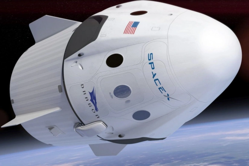 SpaceX перенесла два запуска спутников из-за непогоды