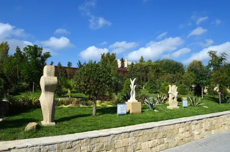 Azərbaycan Prezidenti Xətai rayonunda yeni yaradılan park kompleksinin açılışında iştirak edib