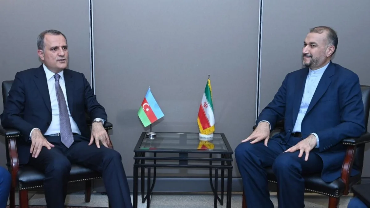 Azərbaycan və İran XİN başçıları arasında görüş olub