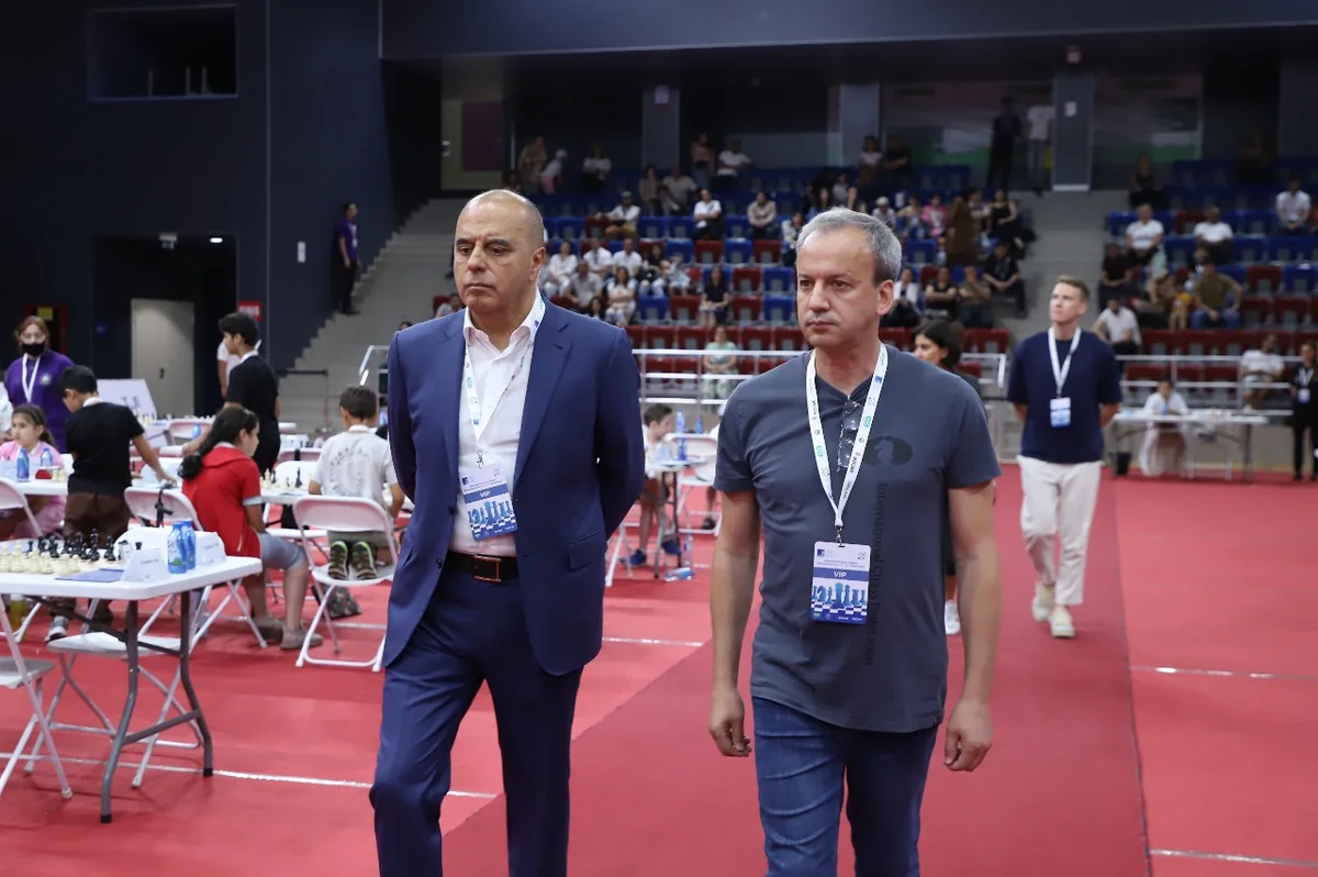 Beynəlxalq Şahmat Federasiyasının prezidenti Bakıya gəlib