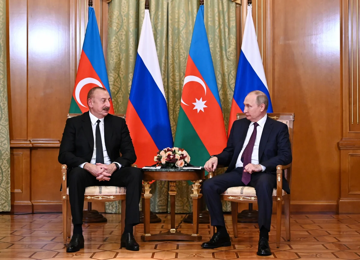 Əliyev və Putin Azərbaycan-Ermənistan sərhədində təhlükəsizliyin təmin edilməsi məsələlərindən danışıb