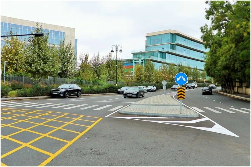 Bakının Əhmədbəy Ağaoğlu küçəsi təmir olunub