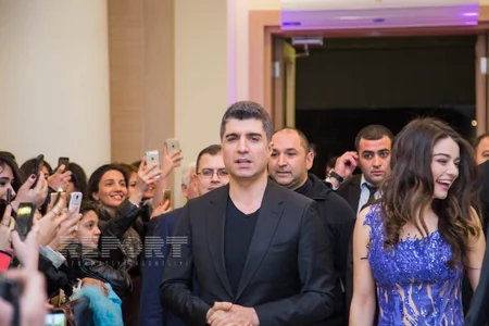 Özcan Dəniz filminin qala gecəsini Bakıda keçirdi - FOTO