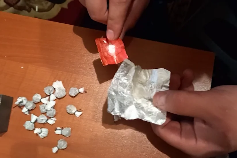 Gəncədə narkotik satan və alan şəxslər saxlanıldı