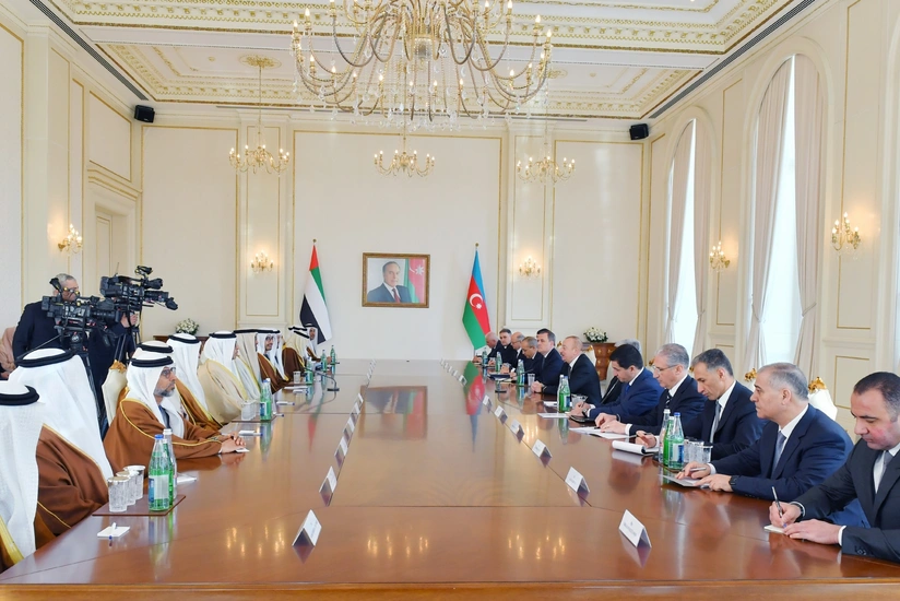 Presidents of Azerbaijan and United Arab Emirates hold expanded meeting