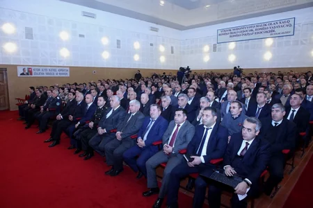 Səlim Müslümov Ağsu rayon ictimaiyyətinin nümayəndələri ilə görüşüb