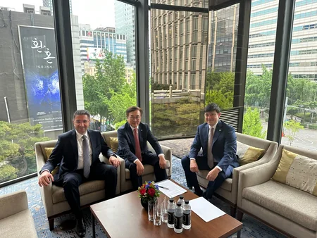 Fuad Muradov Koreya XİN və parlamentində görüşlər keçirib