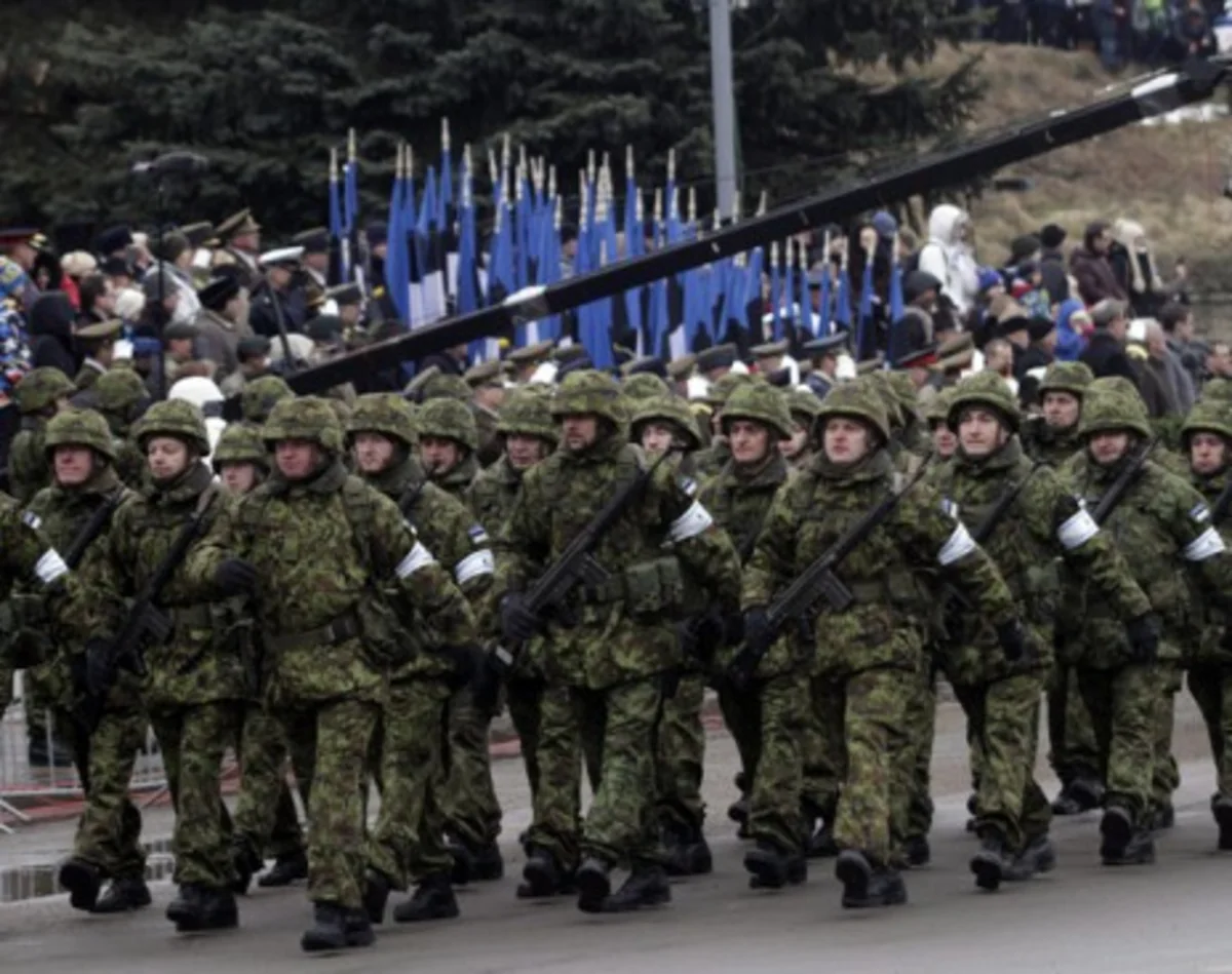 NATO-nun Rusiya ilə sərhəddə hərbi gücü artır