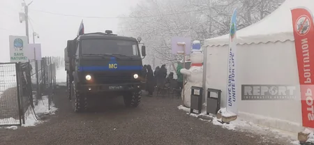По дороге Ханкенди-Лачын беспрепятственно проехали 25 автомобилей российских миротворцев