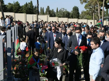 Gənclər və İdman Nazirliyi Anım Günü ilə bağlı tədbirlər keçirib