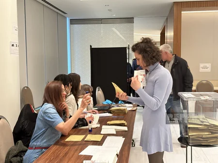 ABŞ-də yaşayan türklər prezident seçkilərində aktiv iştirak edir