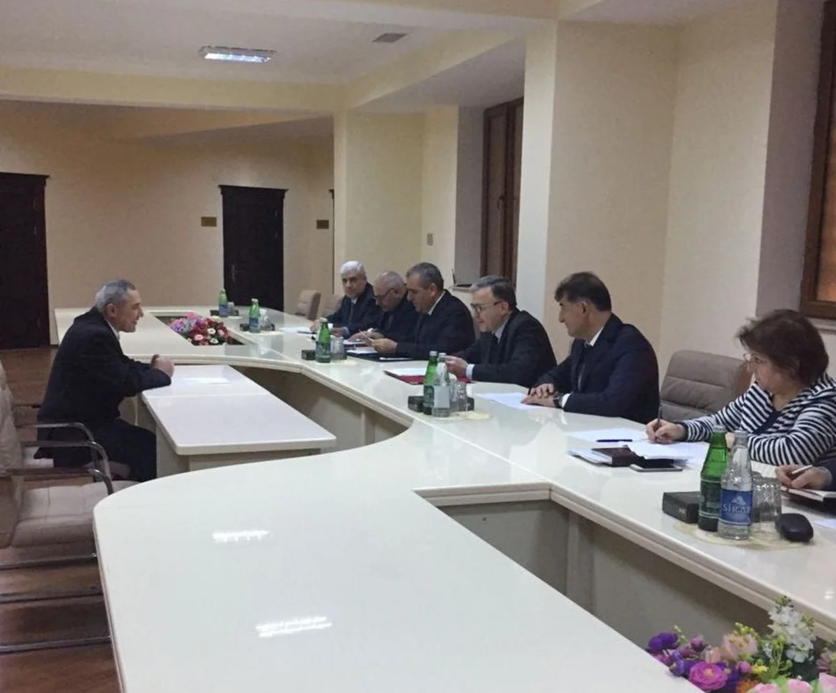Ekologiya və təbii sərvətlər naziri Kürdəmirdə vətəndaşları qəbul edib