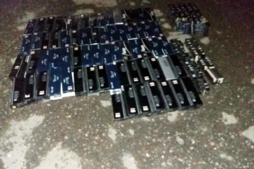 Gömrükçülər aksiz markasız tütün məmulatı daşınan avtomobili saxlayıb
