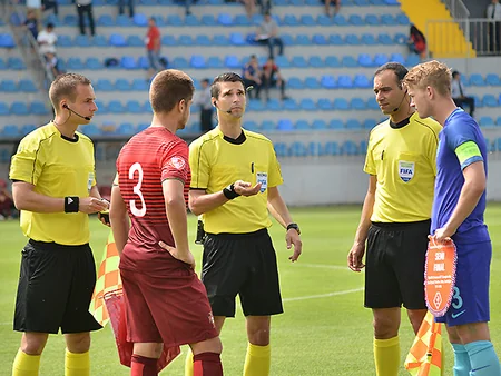 Bakıdakı ​Avropa çempionatının ilk finalçısı müəyyənləşib