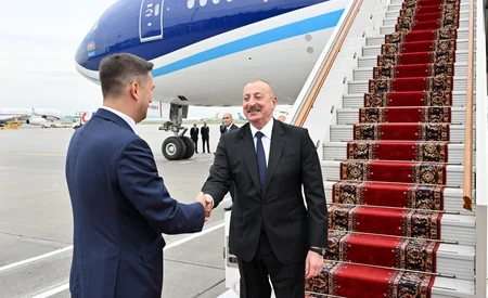 Azerbaijani President arrives in Russia for working visit