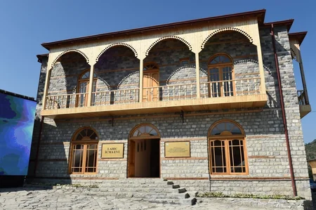 Prezident: Nə qədər çox turist gəlsə, ölkəmizə o qədər də çox pul gələcək