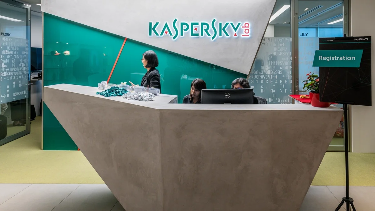 Kasperkski: Hər 3 nəfərdən birinin əvvəlki iş yerinin sənədlərinə çıxışı var