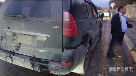 Kürdəmirdə QAZ-31 Toyota Pradoya çırpılıb - FOTO