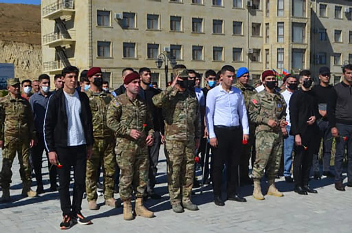 Xüsüsi Təyinatlı Qüvvələrin komandanı veteranlarla görüşüb