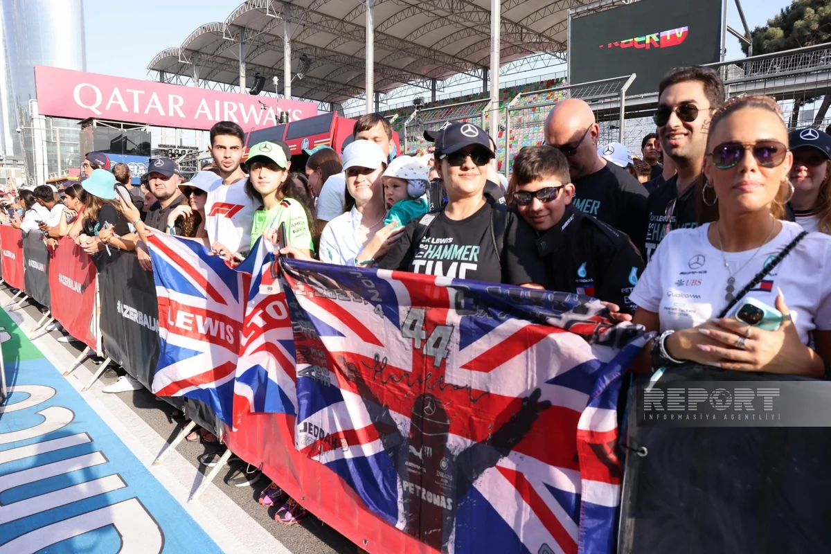 Formula 1: Azərbaycan Qran-prisindən əvvəl bilet alan azarkeşlər üçün pit-leyn gəzintisi baş tutub
