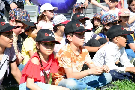 Heydər Əliyev Mərkəzinin parkında Uşaq festivalı keçirilib