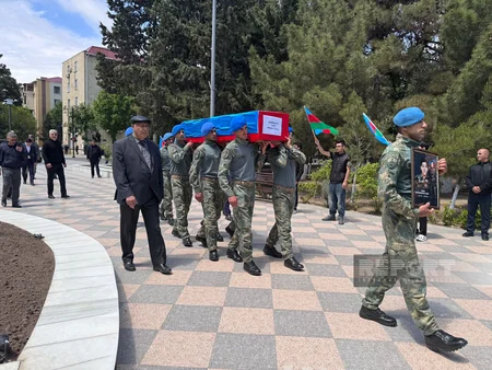 Sumqayıtda Birinci Qarabağ müharibəsinin şəhidi Yusif Məmmədov dəfn edilib - YENİLƏNİB