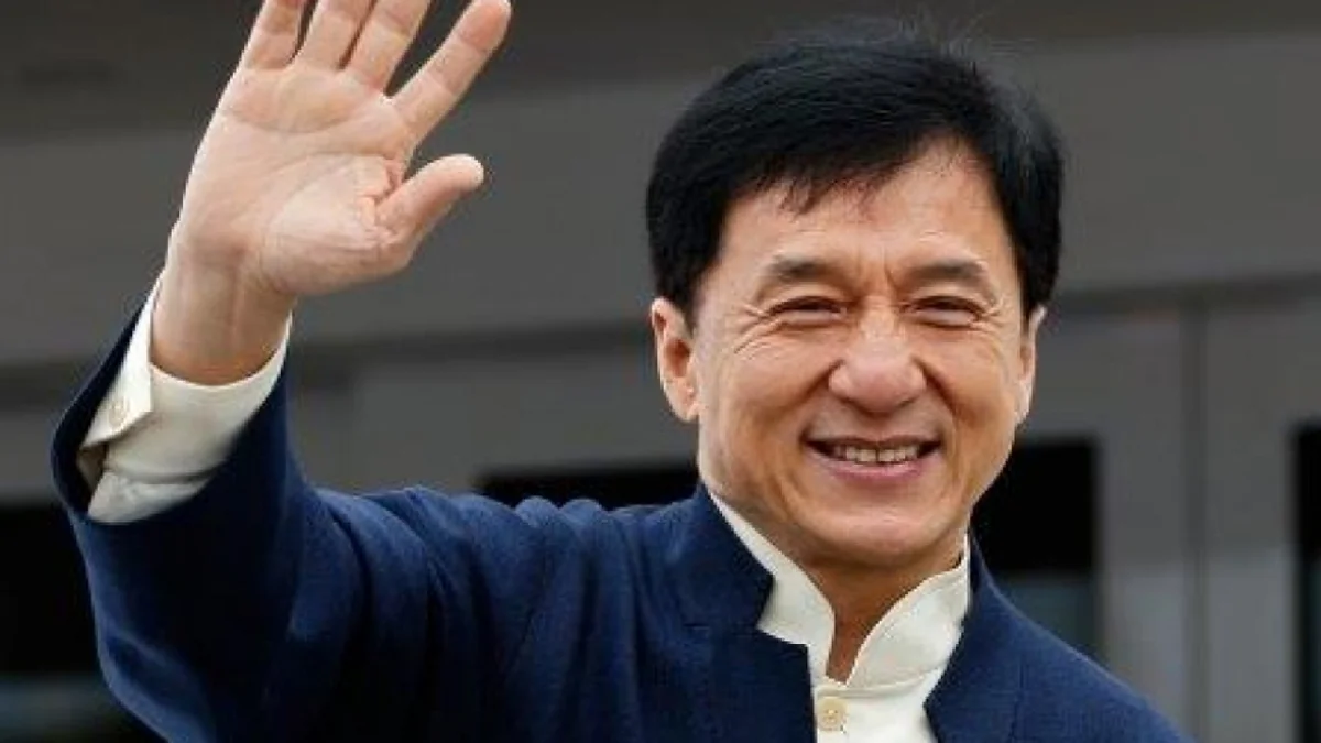 Jackie Chan offers reward for antidote to coronavirus