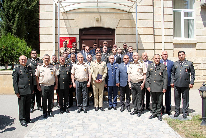 Milli Müdafiə Universitetində buraxılış mərasimi keçirilib