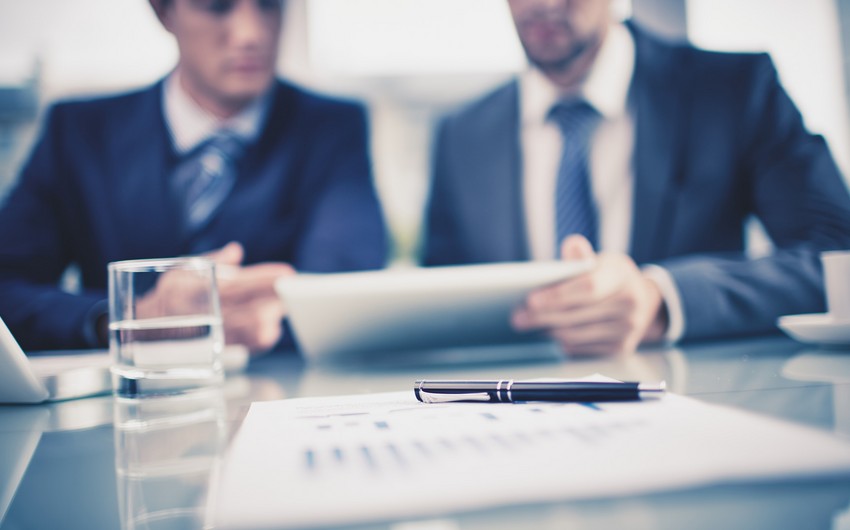 Azərbaycandakı xarici investorların yarısı yerli biznes mühitindən razıdır